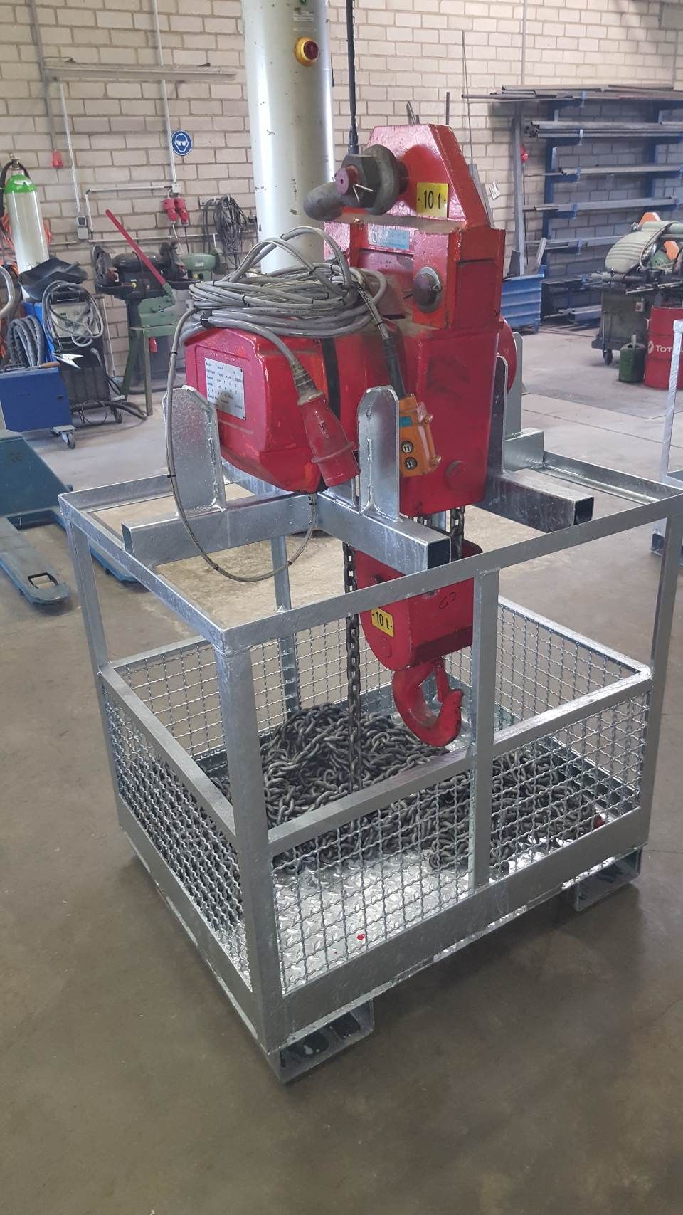 Hebebühne von Montageservice Kundt