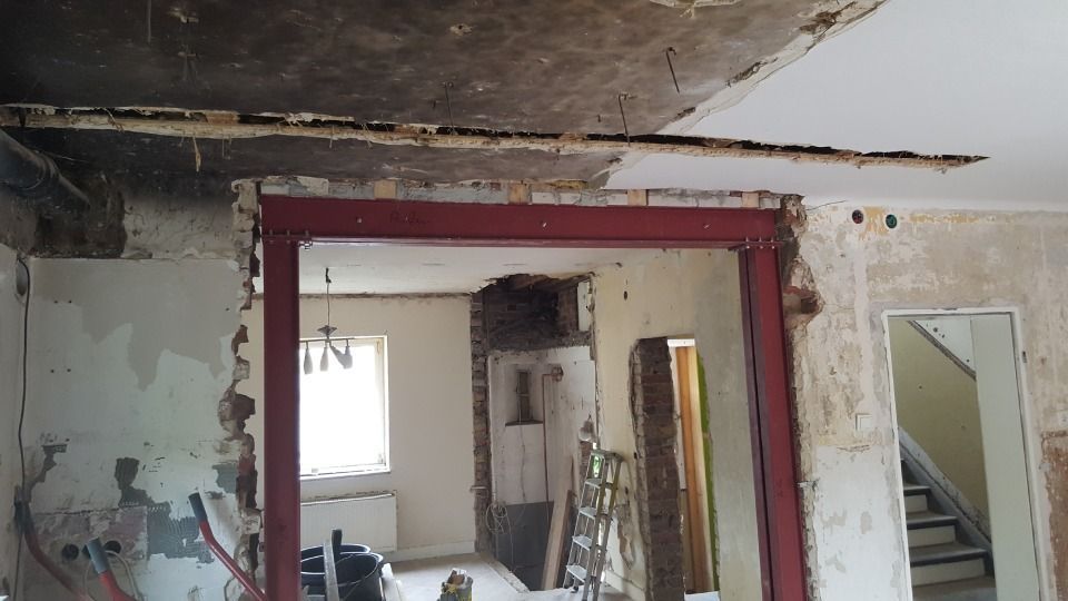 Stahlträger, die von Montageservice Kundt geschweißt wurden