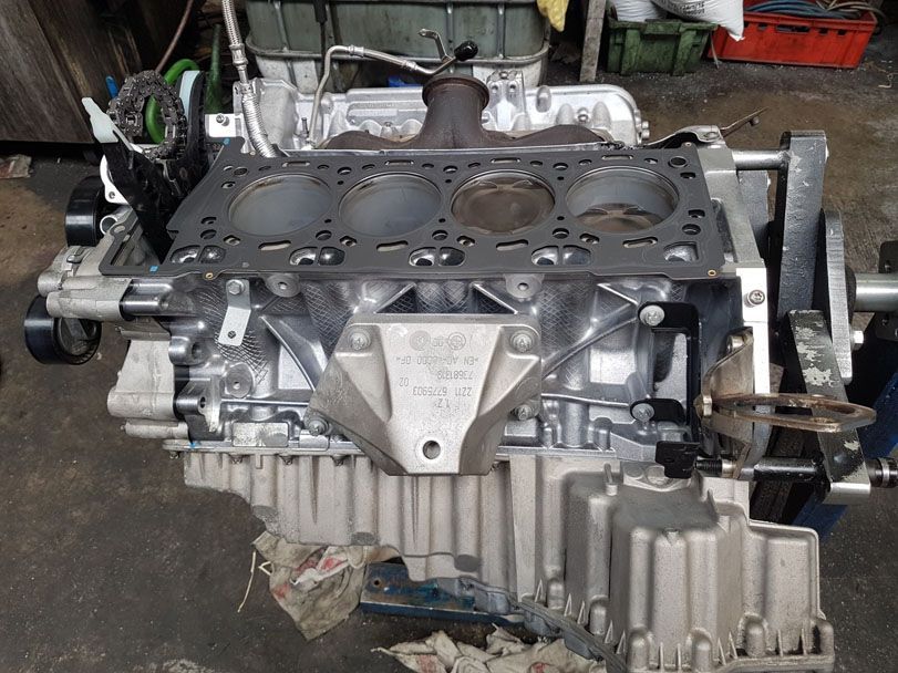 Zylinderblock Silber