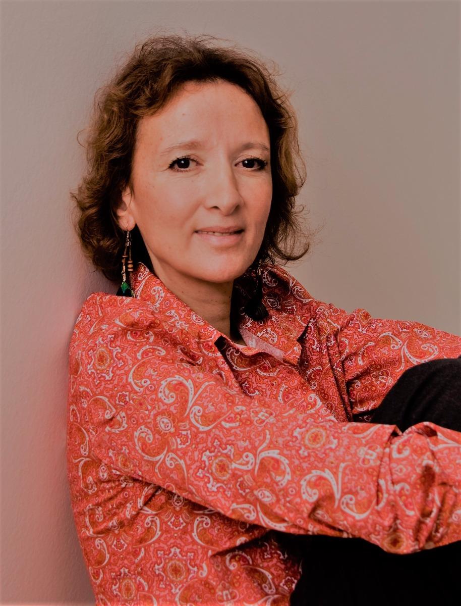 Votre Psychothérapeute Nina Benhassine