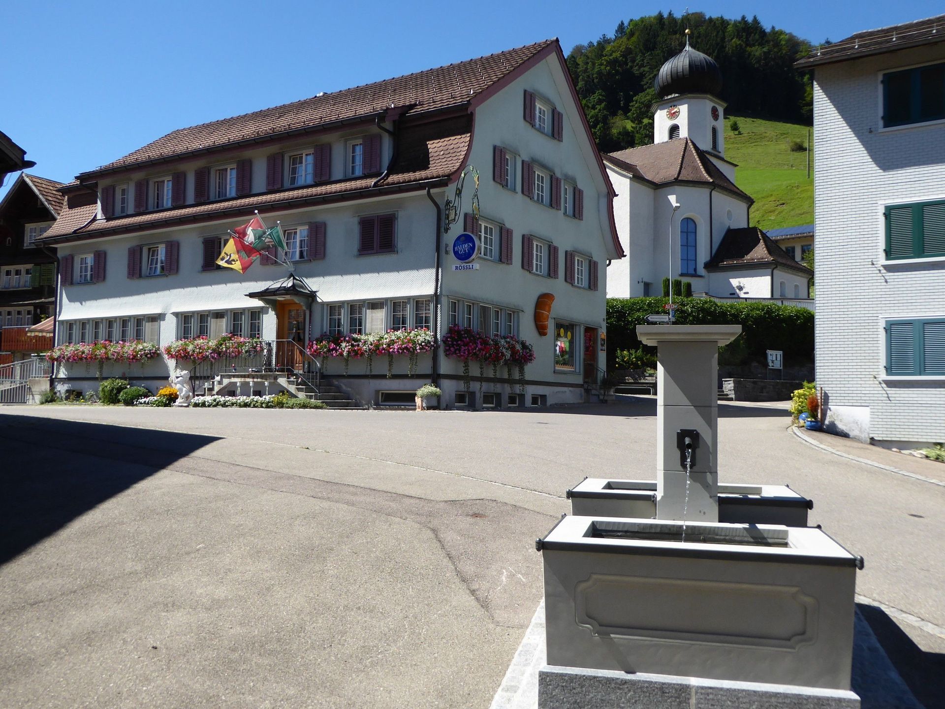 Aussenansicht 4 - Gasthaus-Bäckerei Rössli - Libingen
