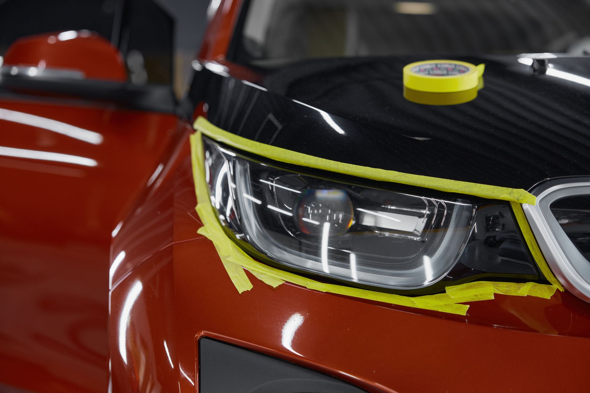 Travaux de remise en état d'une voiture