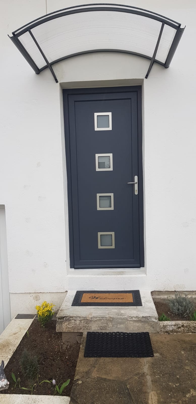 Porte d'entrée avec 3 ouvertures