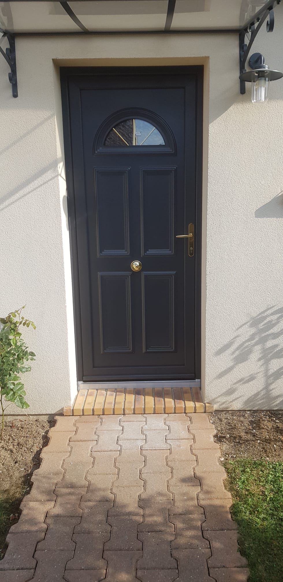 Porte d'entrée bleue