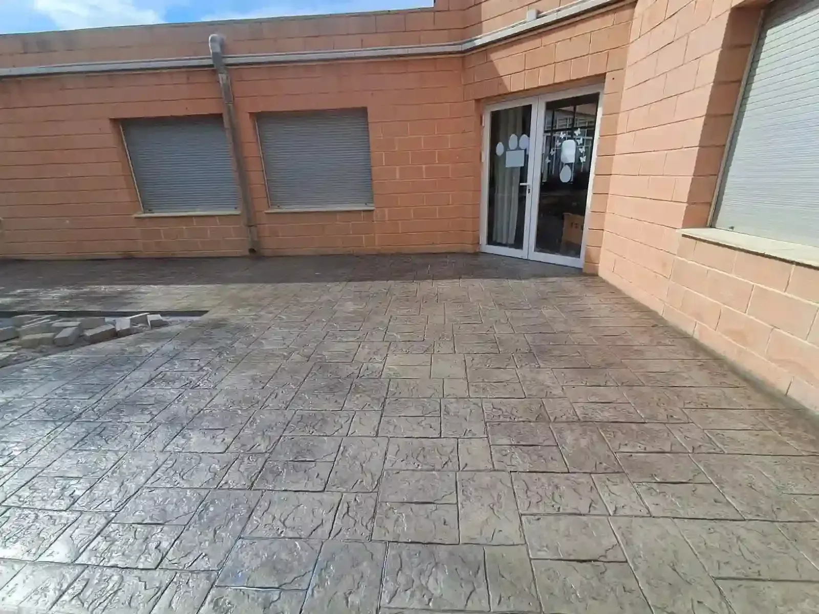 Hormigón Impreso DC | Monocapa vertical y Fratasado