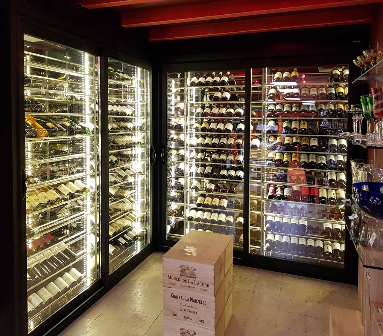 Une cave à vin en forme de L