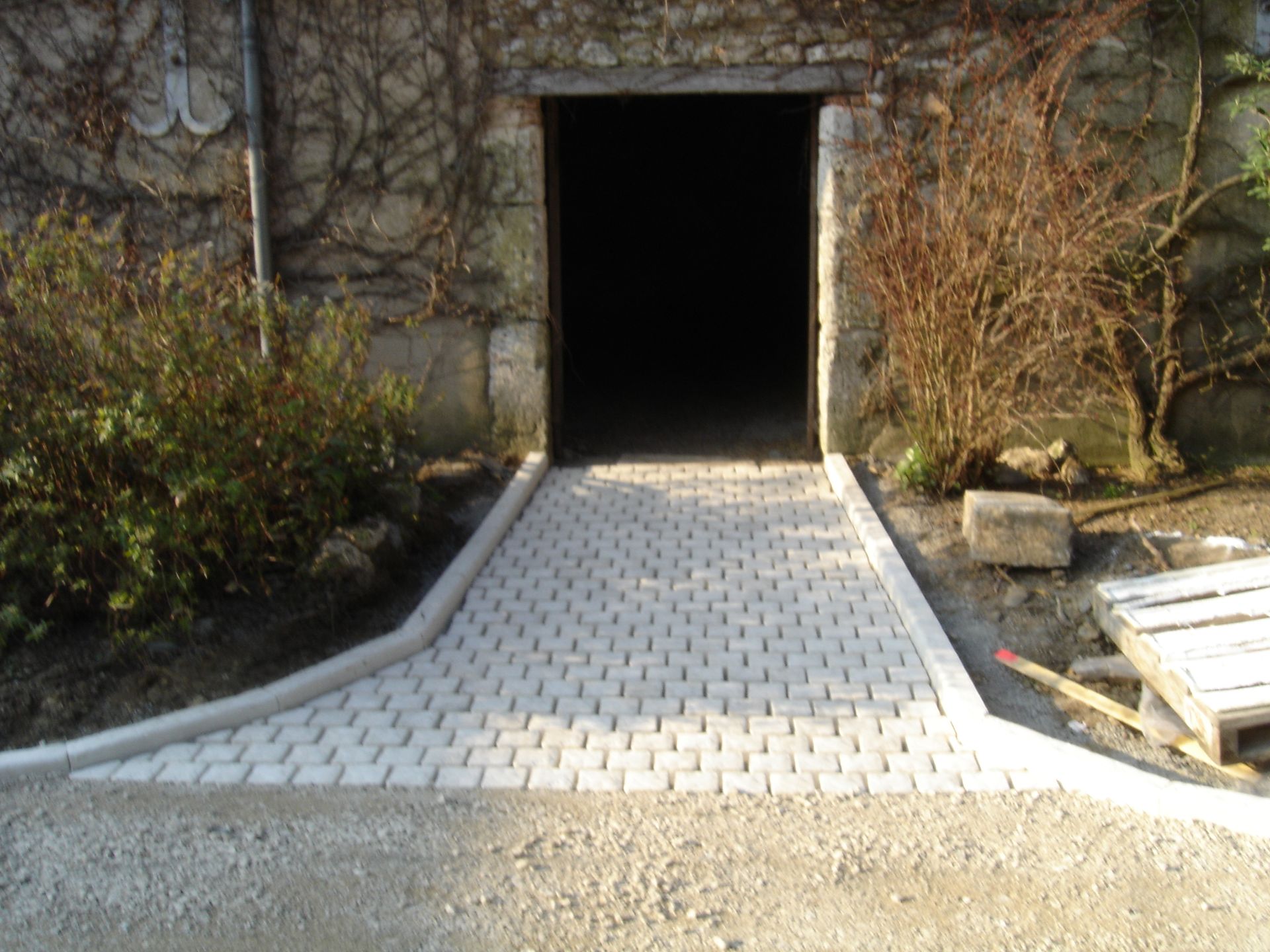 Une allée en pierres