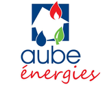 Accueil Logo : carré bleu avec contour de maison, flamme, goutte d'eau, feuille ; texte « aube énergies ».
