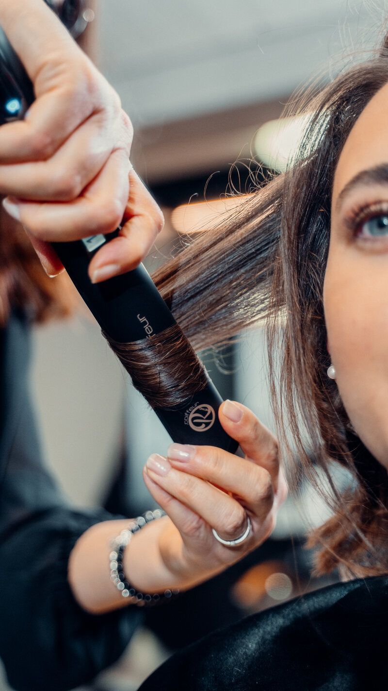 Haar-Lokal 6370 Damenhaarschnitt