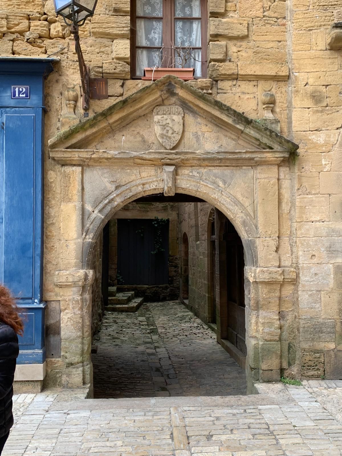 Arche en pierre.