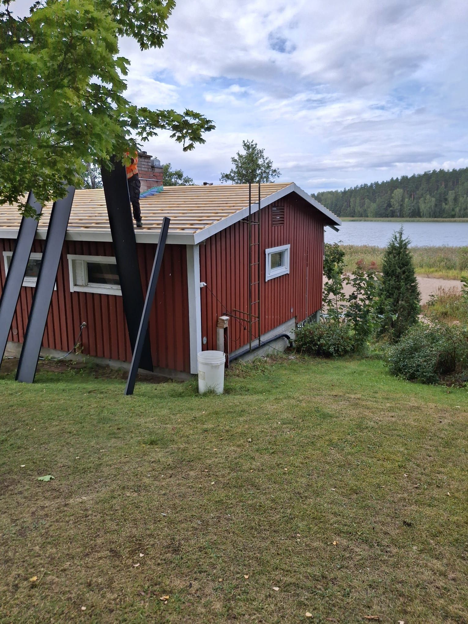 Ammattitaitoinen peltisepän palvelu Halikon ja Salon alueella.