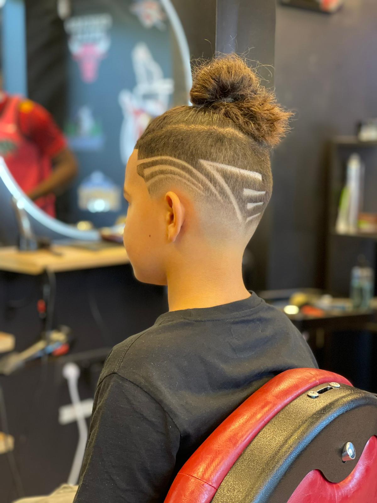 Coupe de cheveux pour enfant