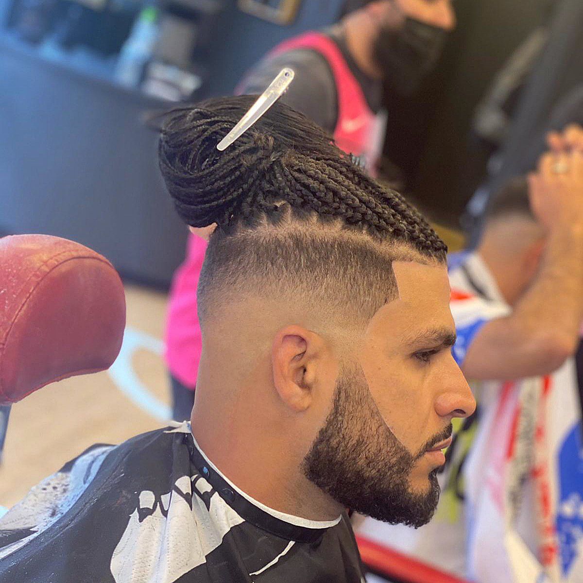 Locks et coupe personnalisée pour homme