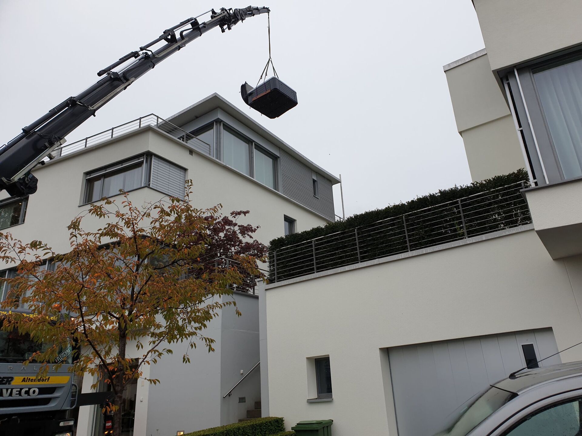 Whirpool Lieferung - HAKA-Spa Whirlpool-Service - Altendorf