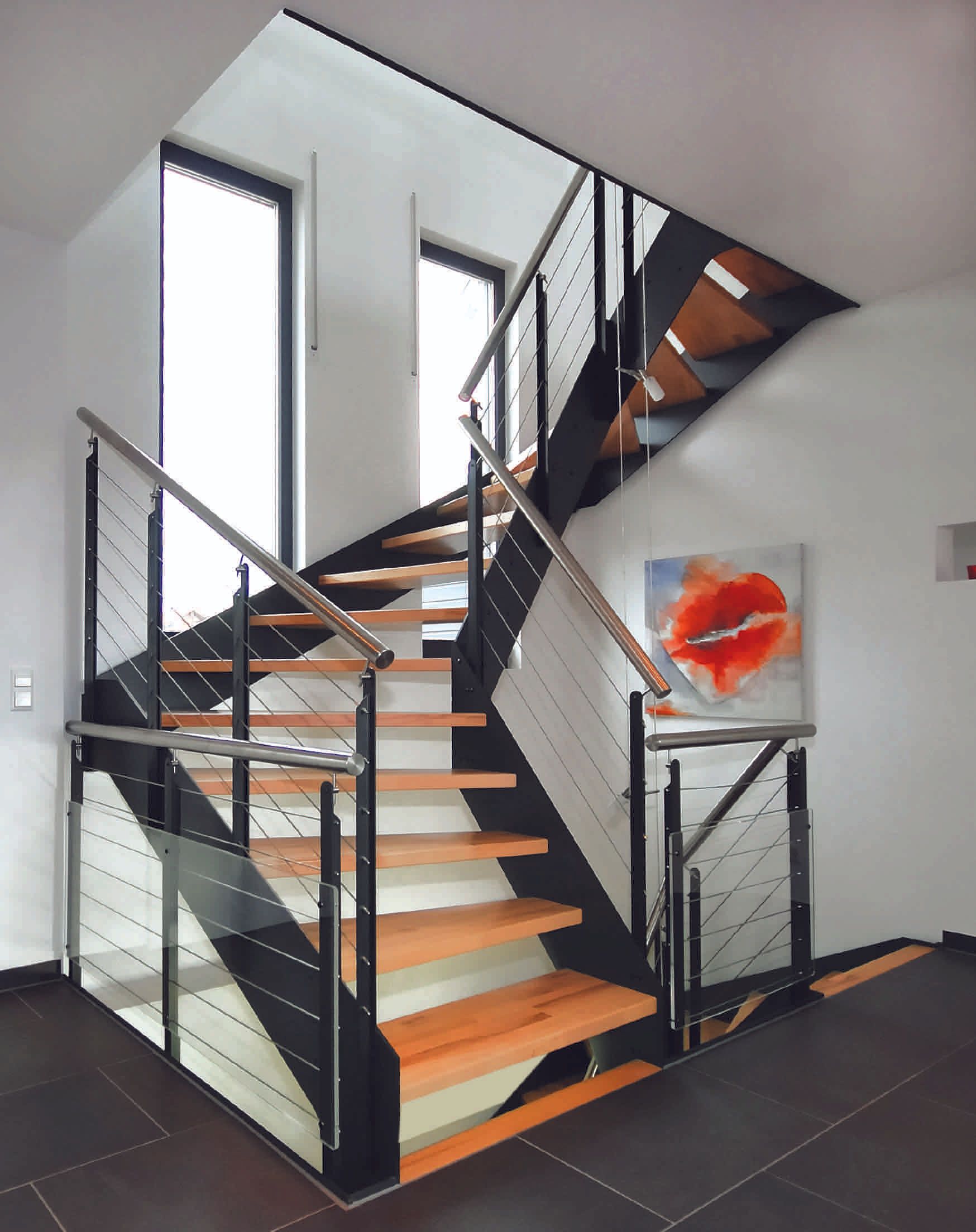 escalier fond blanc fenetre