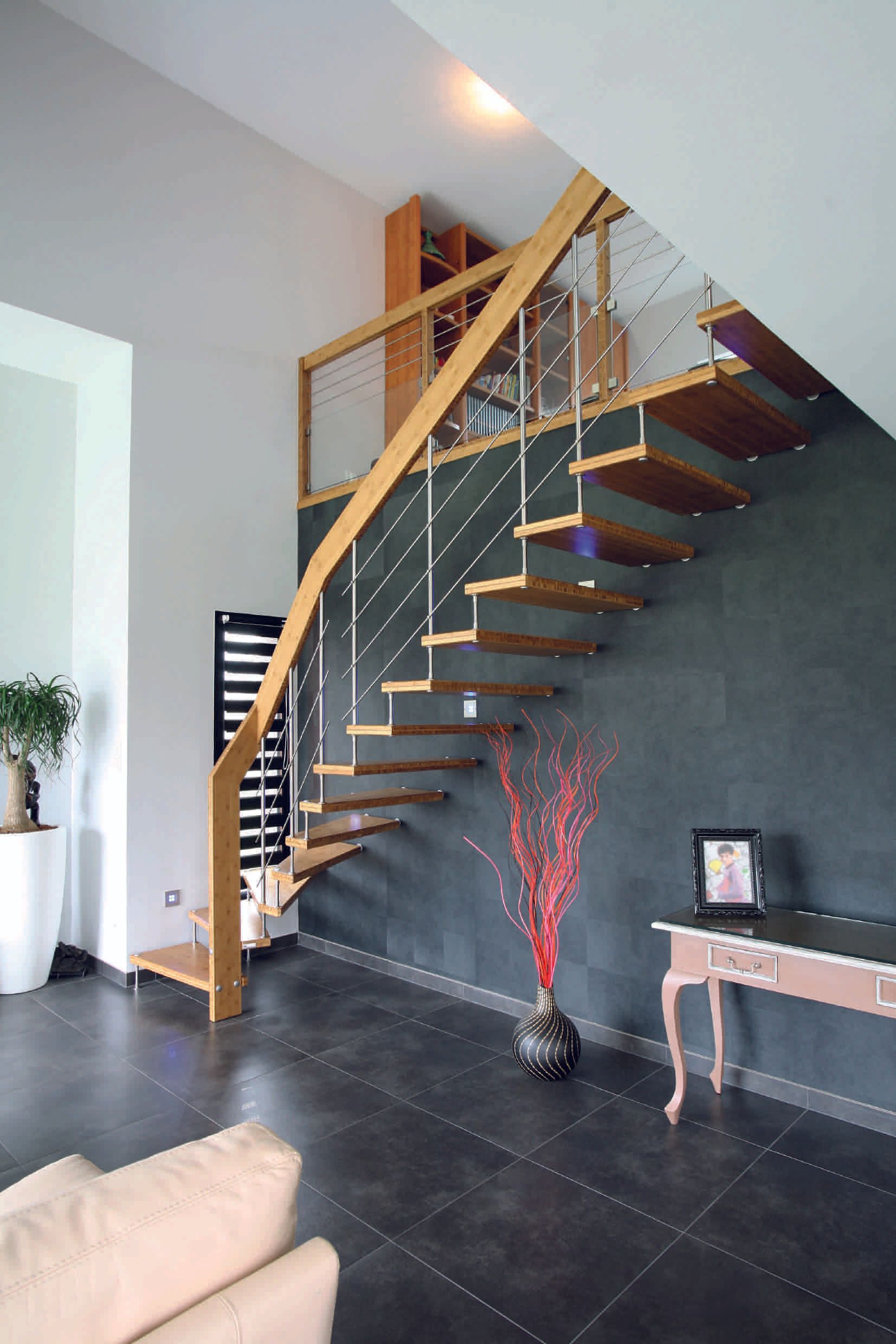 escaliers effet droit bois