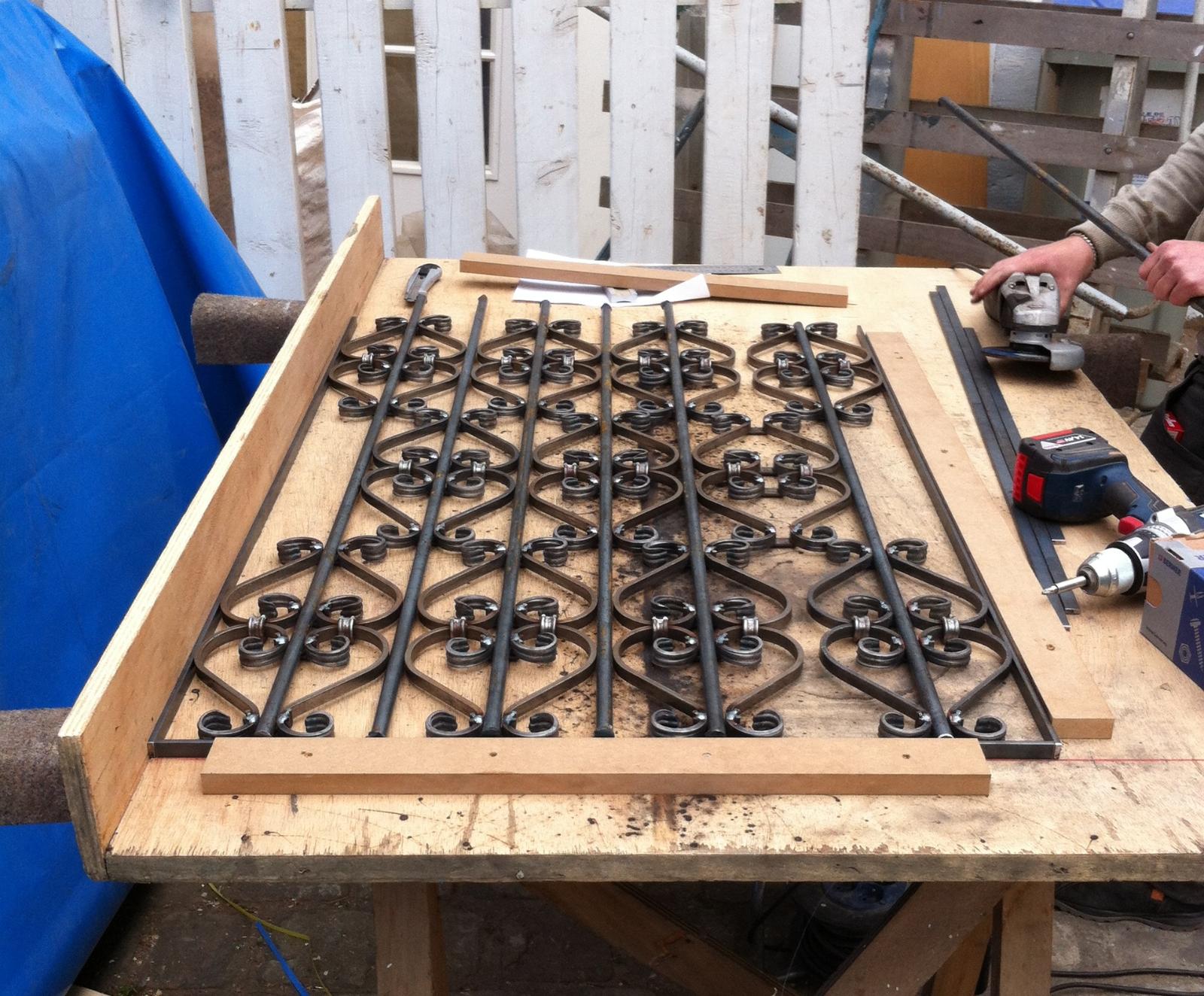 Façonnage grille sur mesure