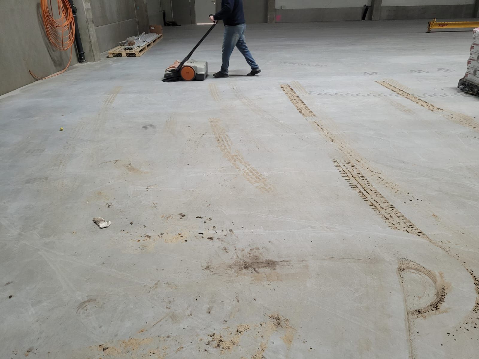 Gebäudereinigung Henk