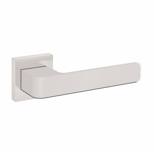 Weißer Türgriff mit quadratischem Sockel und langem, rechteckigem Hebel.