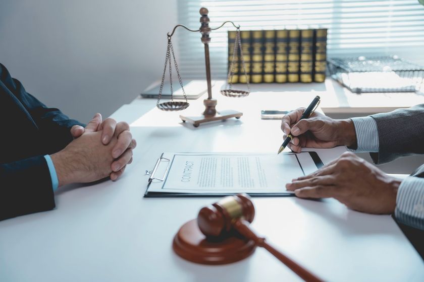 Un rendez-vous chez un avocat