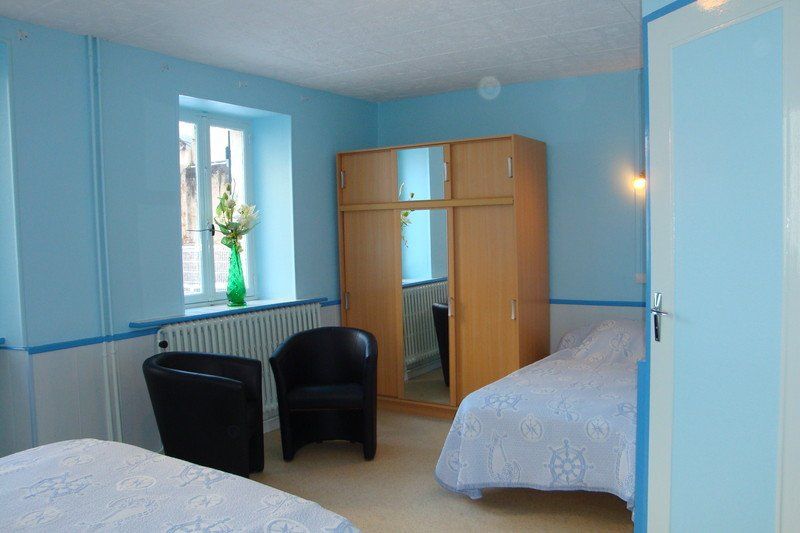 Chambre lit double + lit simple