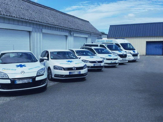 Lot d'ambulances et de VSL