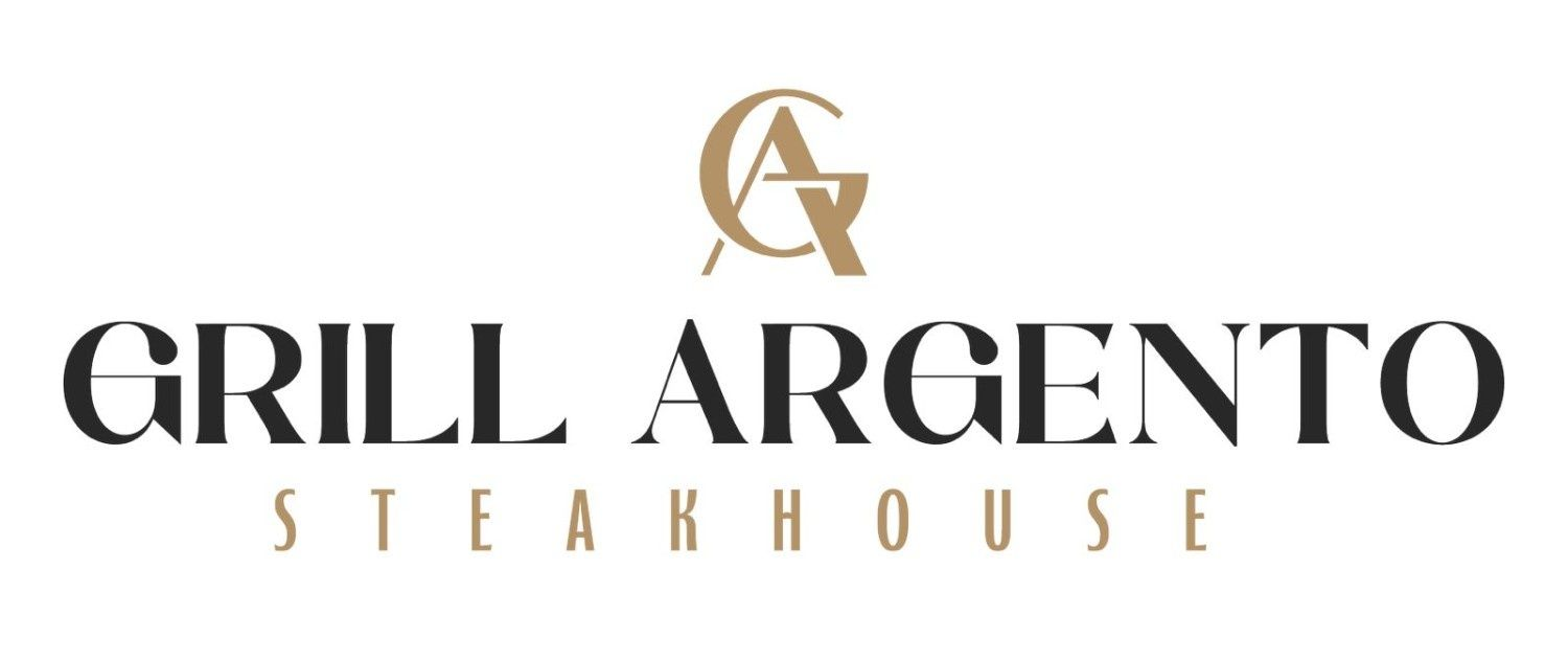 Logotipo de Grill Argento Steakhouse en negro y dorado sobre fondo blanco.