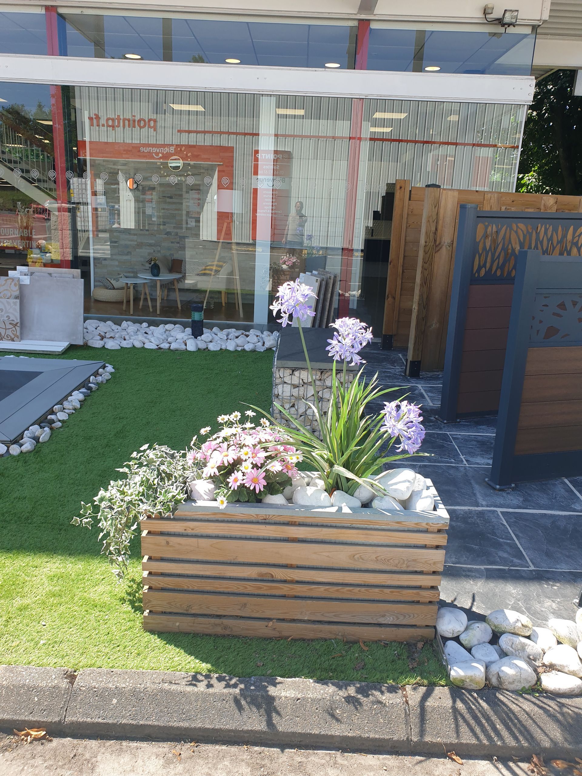 Aménagement de l'accueil d'un Point P