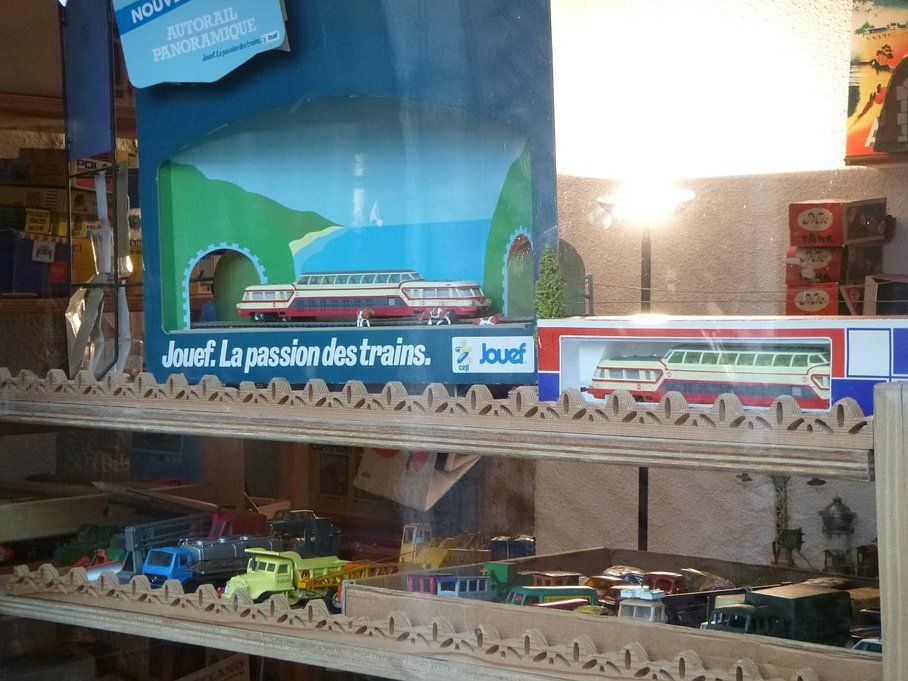 Modélisme ferroviaire et petites voitures à Chambéry dans la boutique de Frédéric Letrou