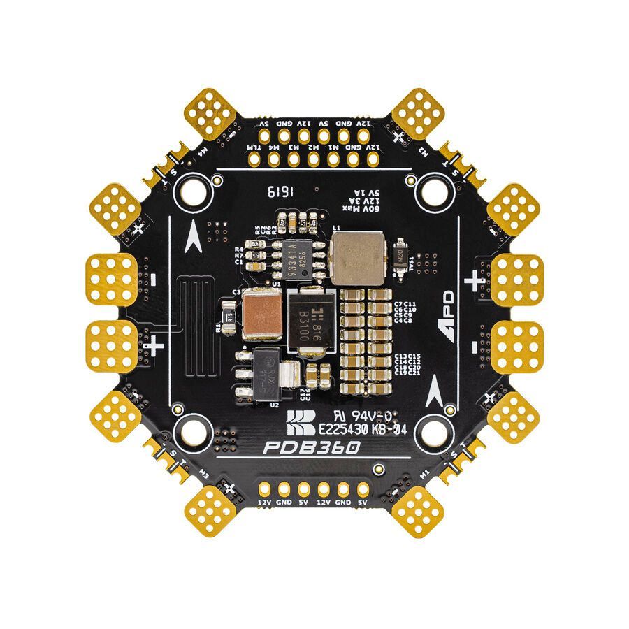 Schwarze, achteckige PDB360-Stromverteilerplatine für Drohnen mit vergoldeten Lötpads und elektronischen Bauteilen.
