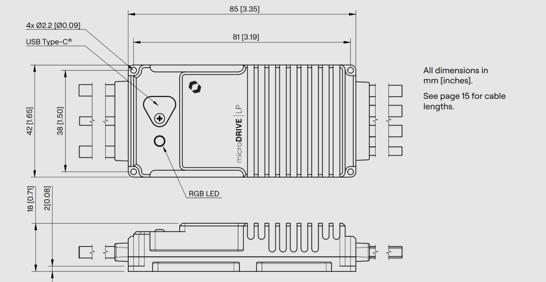 Technische Zeichnung eines elektronischen Geräts mit Angabe der Abmessungen, Draufsicht und Seitenansicht sowie Beschriftungen für Anschlüsse und LEDs.