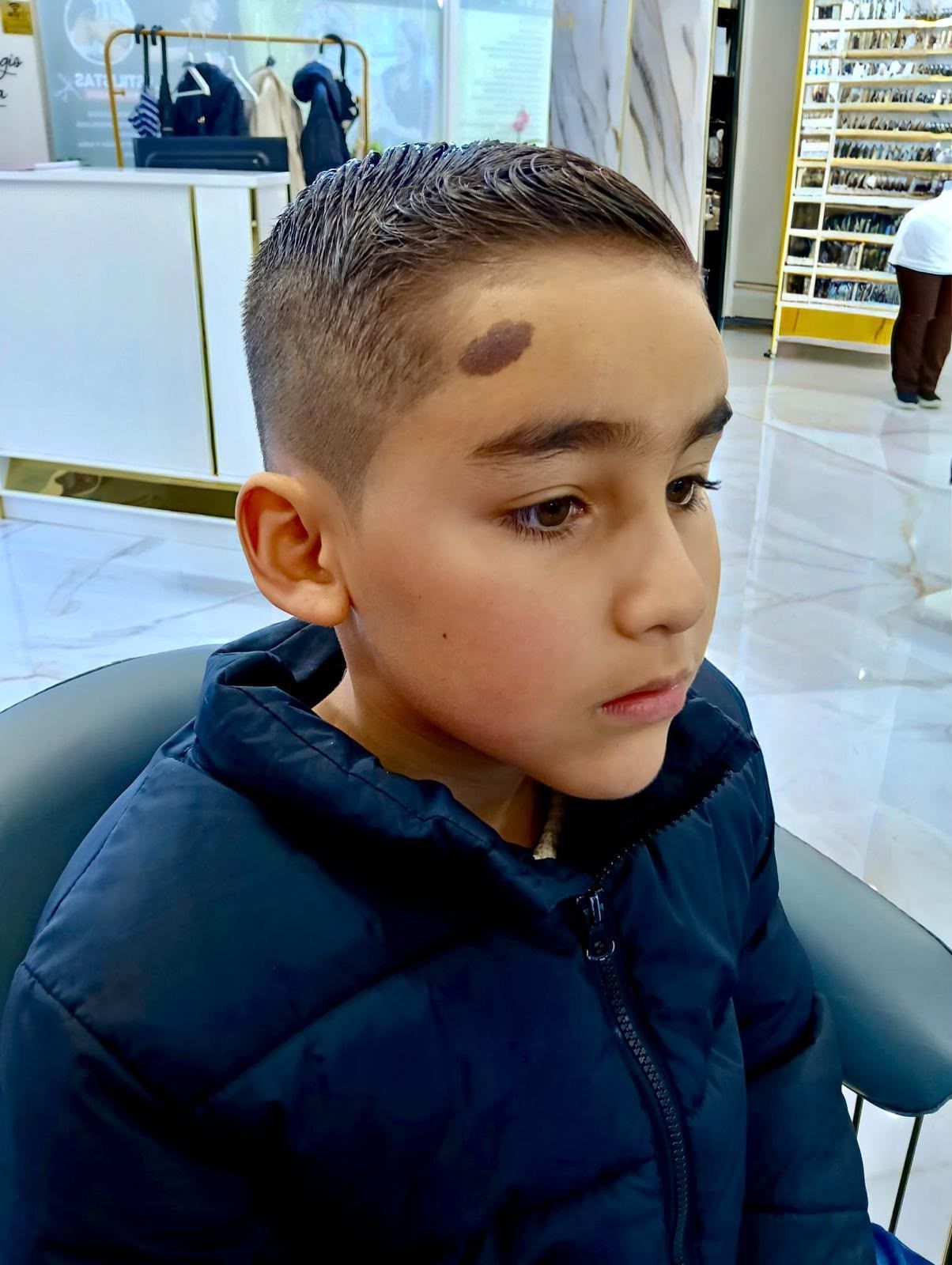 foto vip peluquería corte de pelo niño