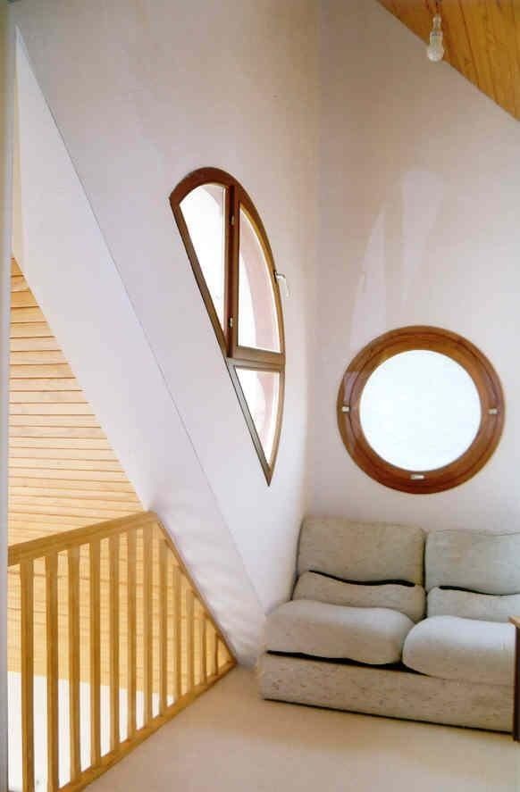 Agencement intérieur - bureau en mezzanine avec oeil de boeuf-Lellouch