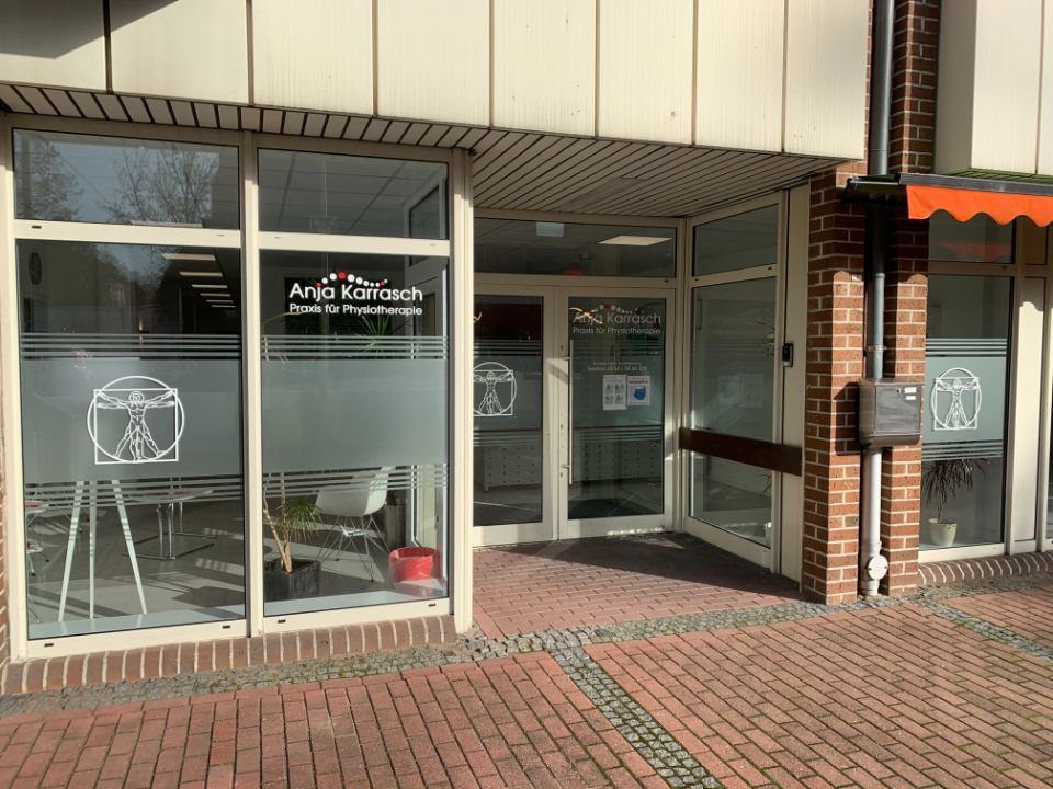 Eingang von Anja Karrasch Praxis für Physiotherapie