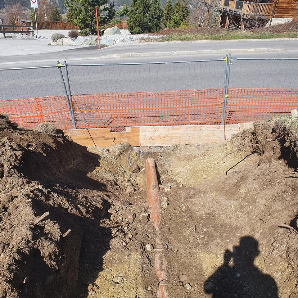 MC Construction Sàrl - Aménagement extérieur - terrassement - goudronnage - dallage - paysagisme