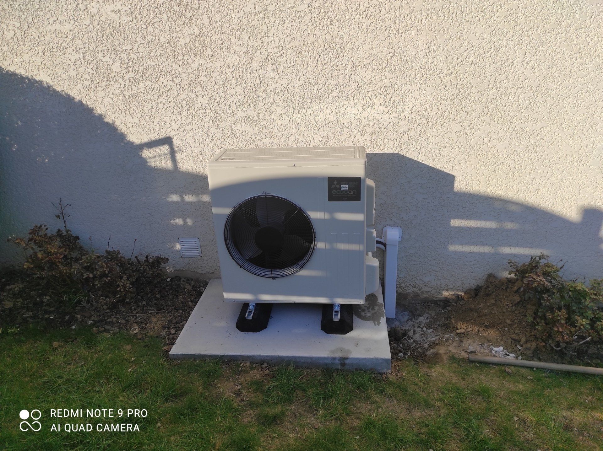 Pompe à chaleur sur dalle en béton