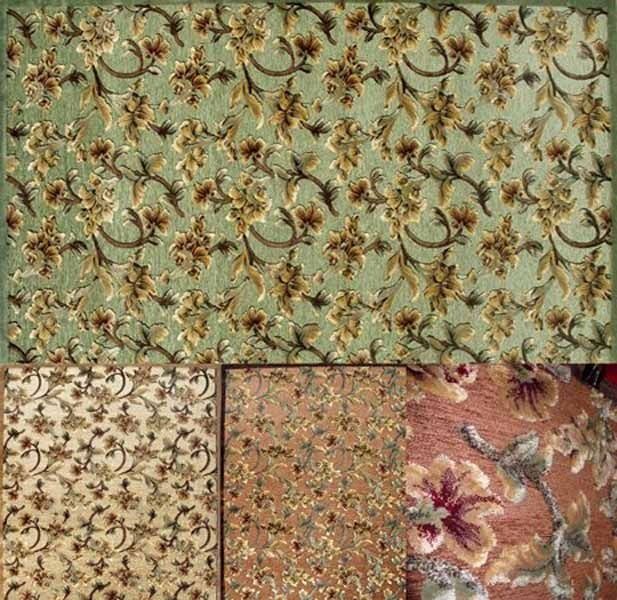 Un collage de tres alfombras diferentes con flores.
