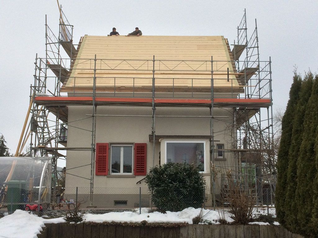 Solar-Dachsanierung | Familie Buess | Aarwangen