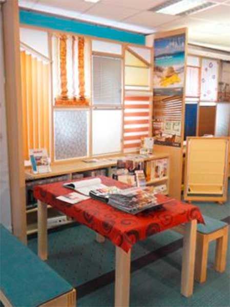 Raumausstattung Thomas Stelzel, Gefrees | Sonnenschutz, Polsterarbeiten, Nähservice, Bodenbeläge, Gardinen, Insektenschutz, Polsterei, Tapeten