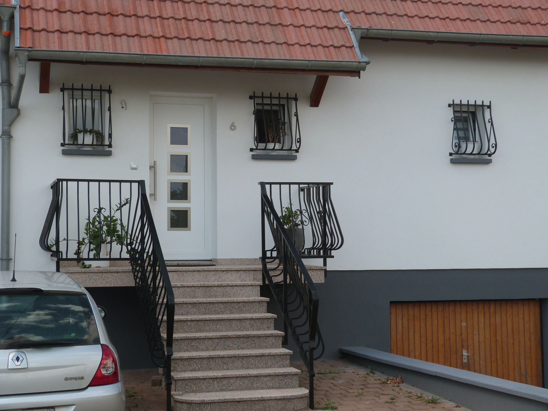 Porte en aluminium moderne