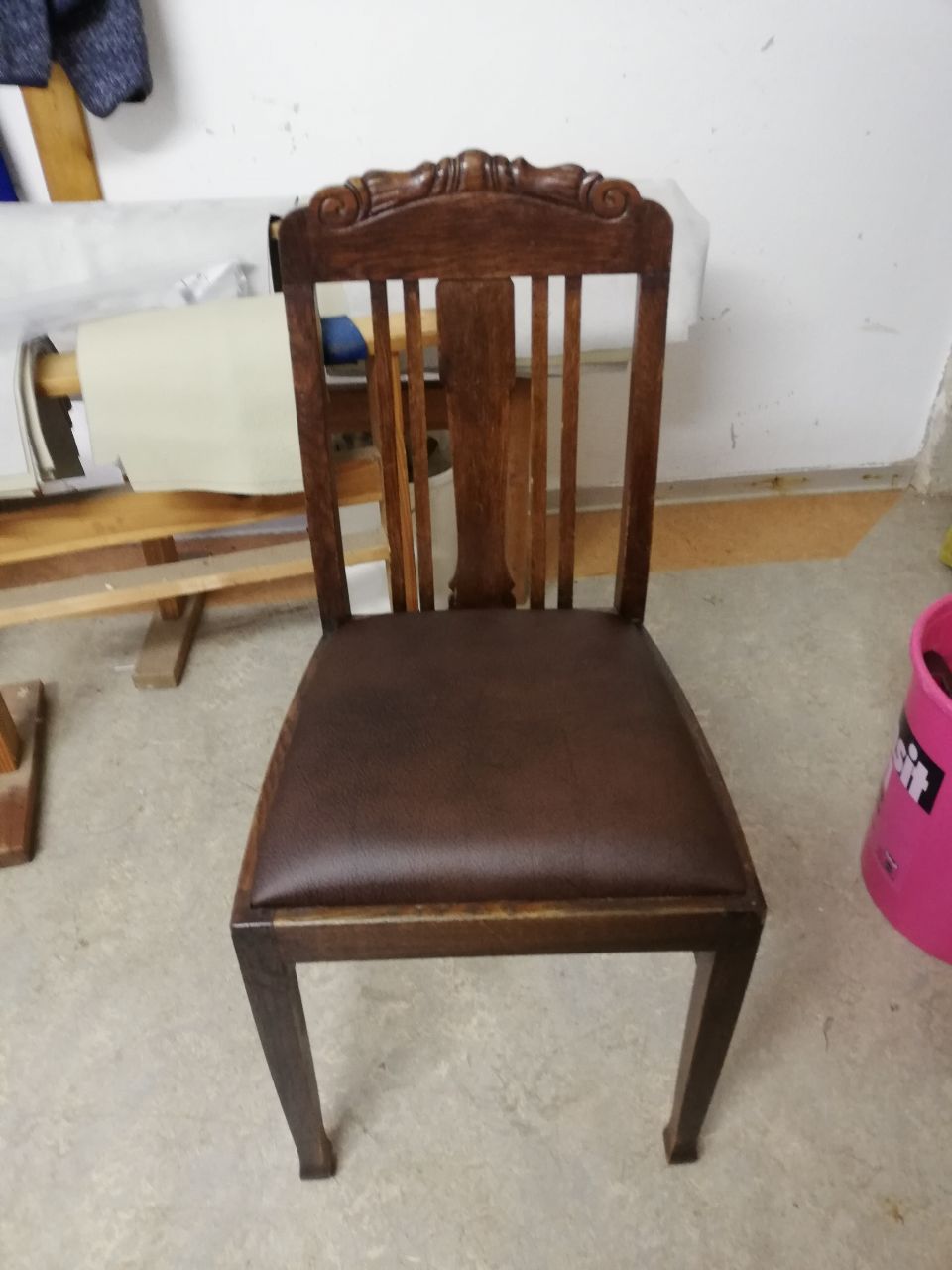 Müller Raum + Dekor – gepolsterter Stuhl