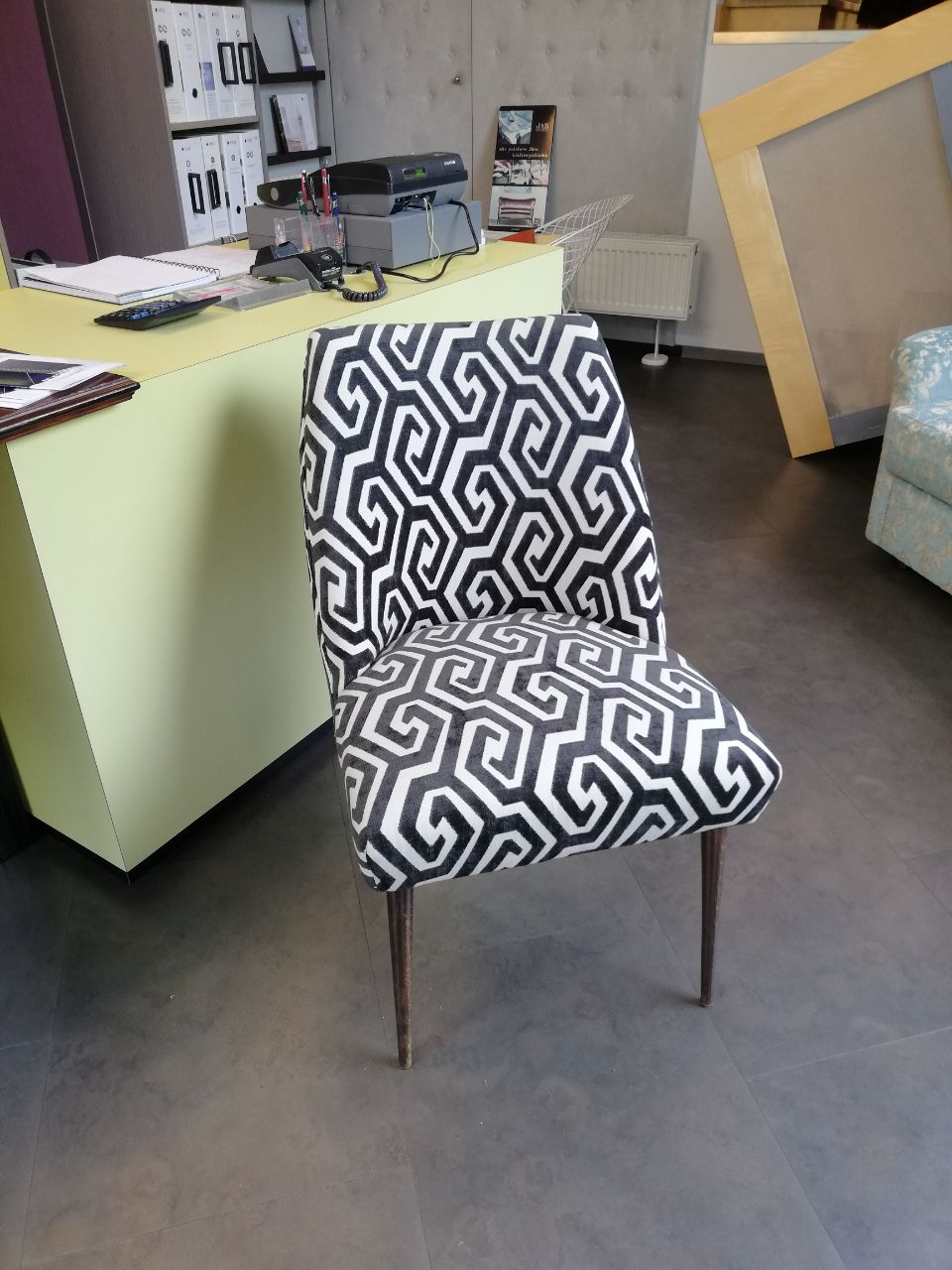 Müller Raum + Dekor – gepolsterter Stuhl