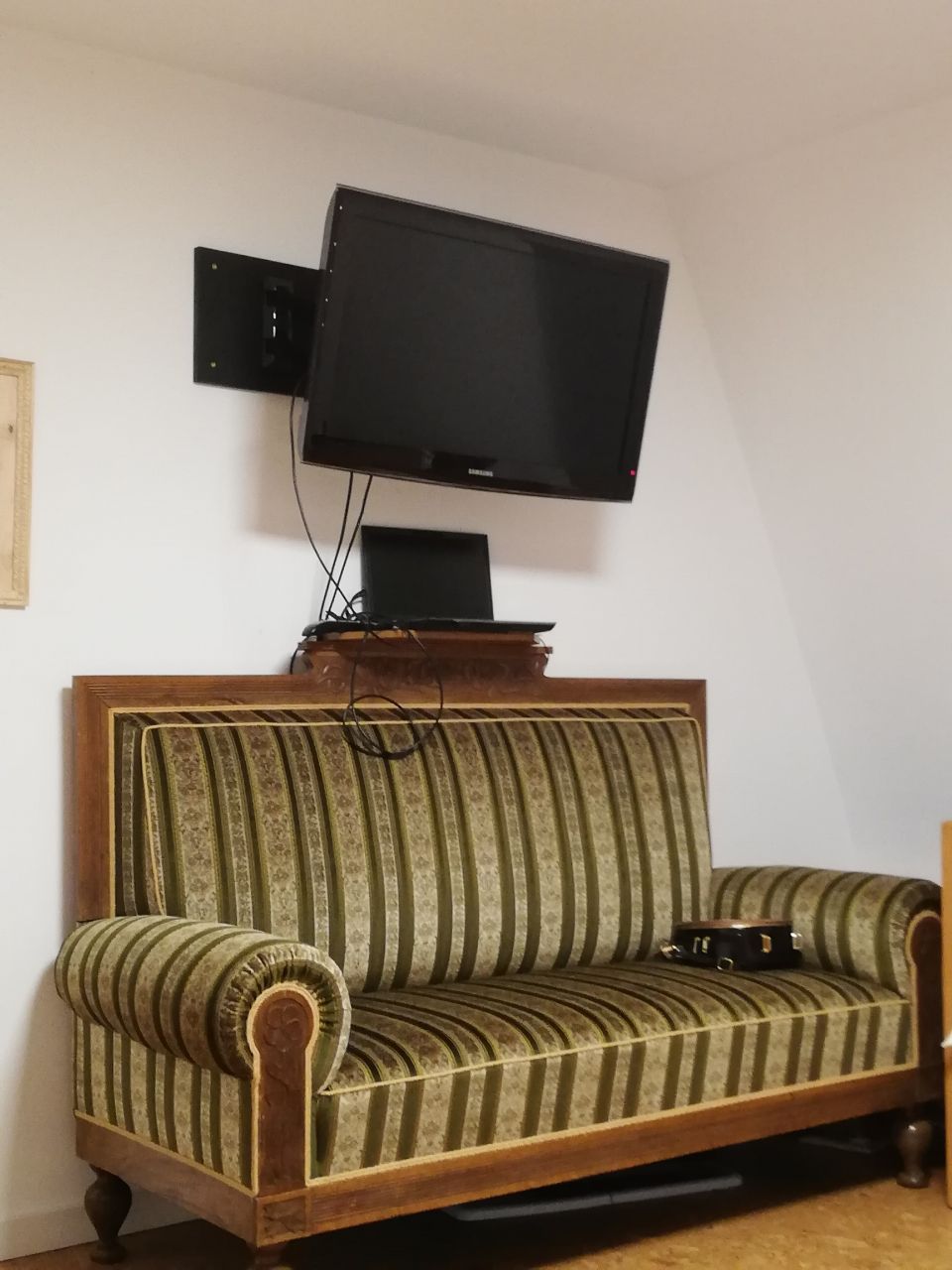 Müller Raum + Dekor – gepolsterte Bank