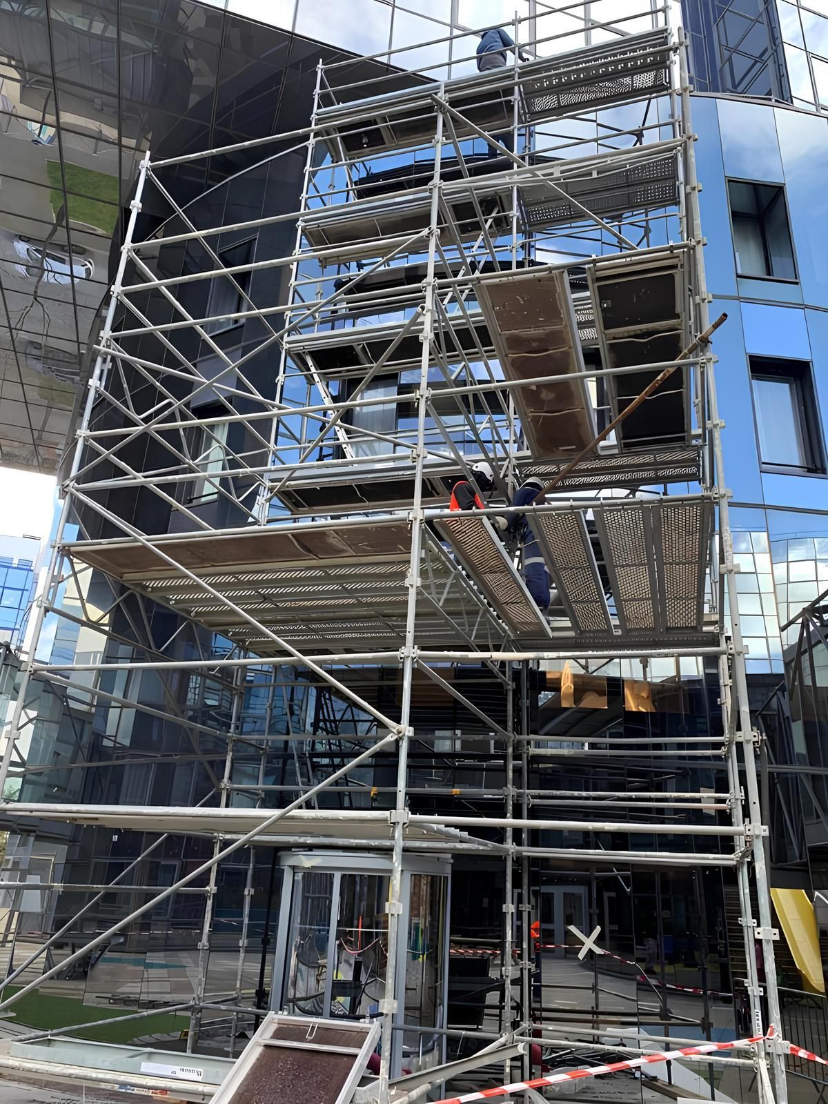 Échafaudage multidirectionnel