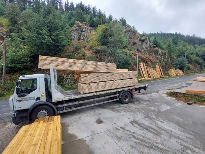 Notre camion chargé de bois