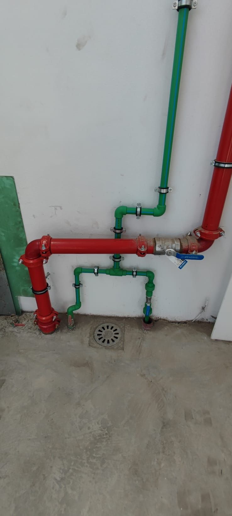 instaladores de fontaneria de agua potable industrial