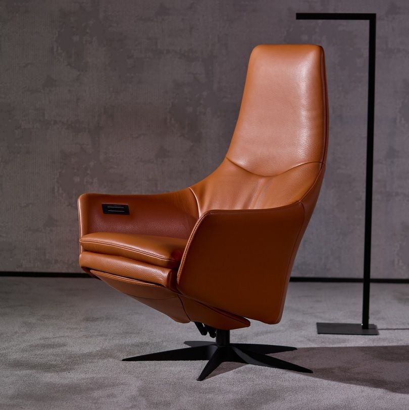 Ergonomischer Relaxsessel ARC in cognacfarbenem Leder