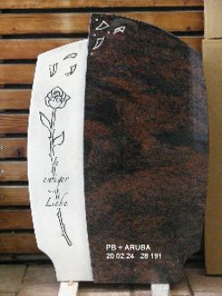 Grabstein mit einer Rose und Gravur aus Granit