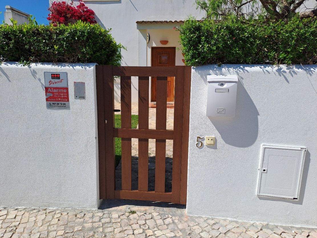 Estrutural Sistemas de Alumínio - Portões