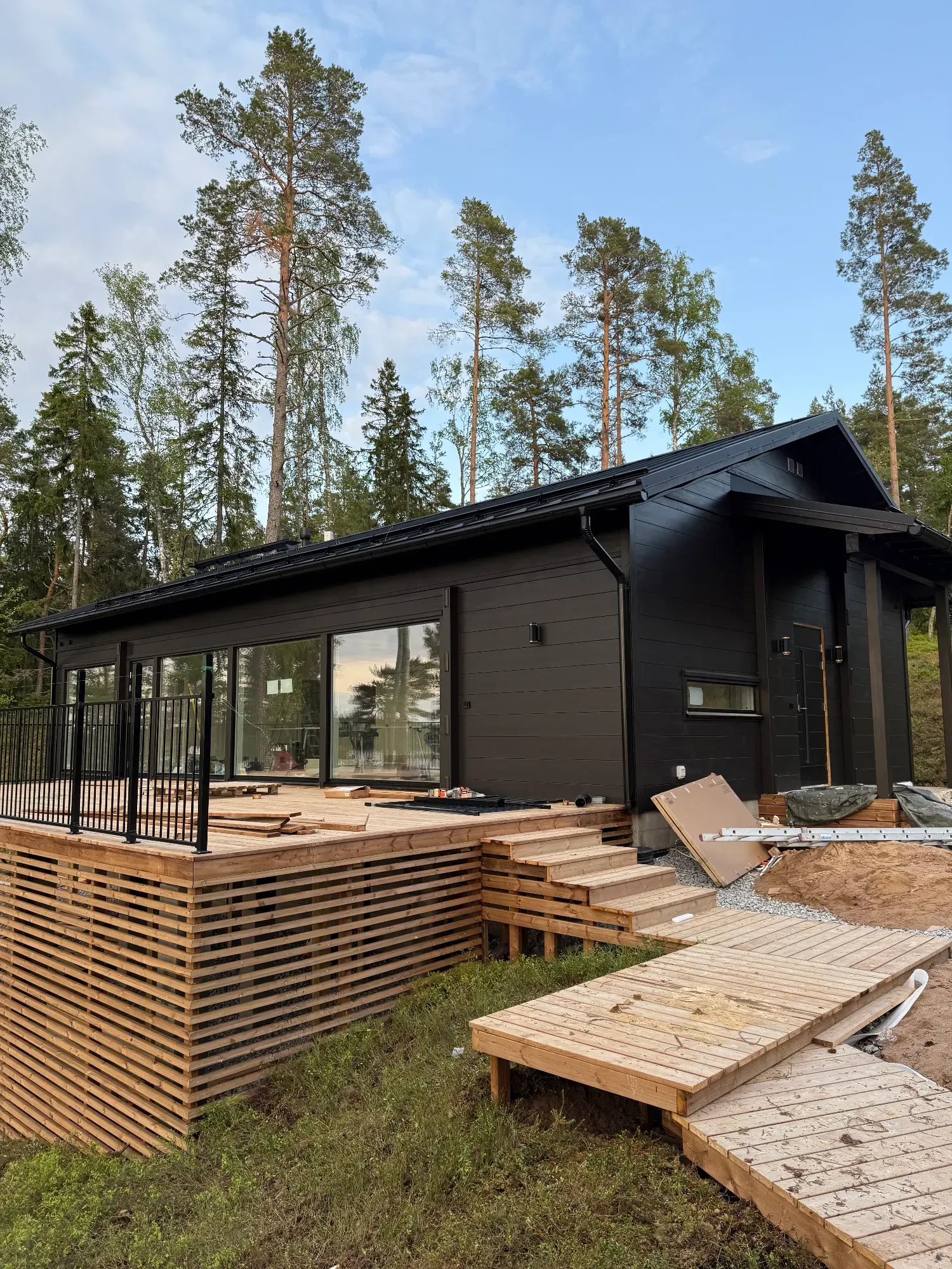 Ulkomaalaus Espoo ja omakotitalon julkisivumaalaus Maalauspalvelu.fi